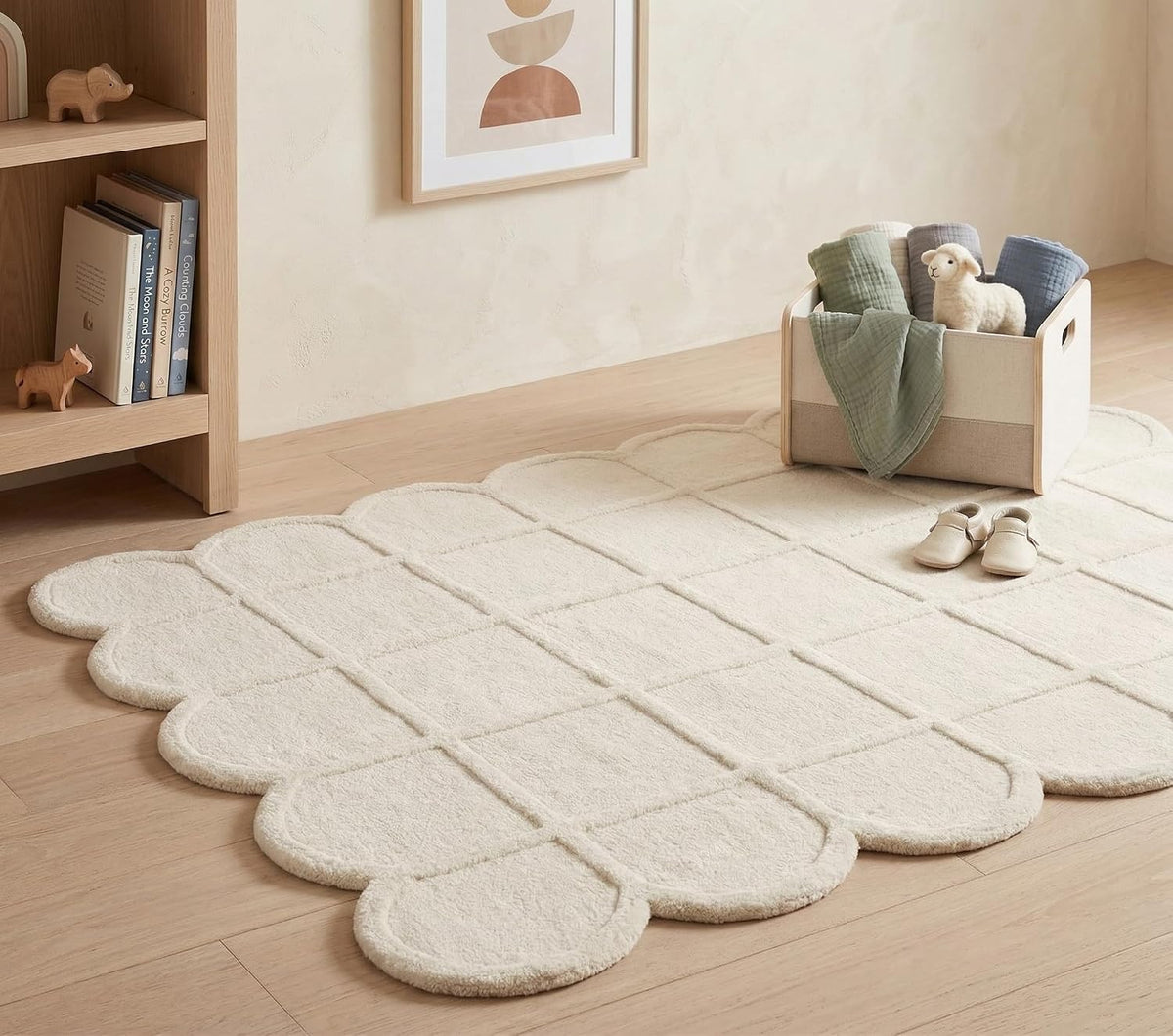 Selena Scallop Wool Area Rug – Hand-Tufted, Scalloped Edge