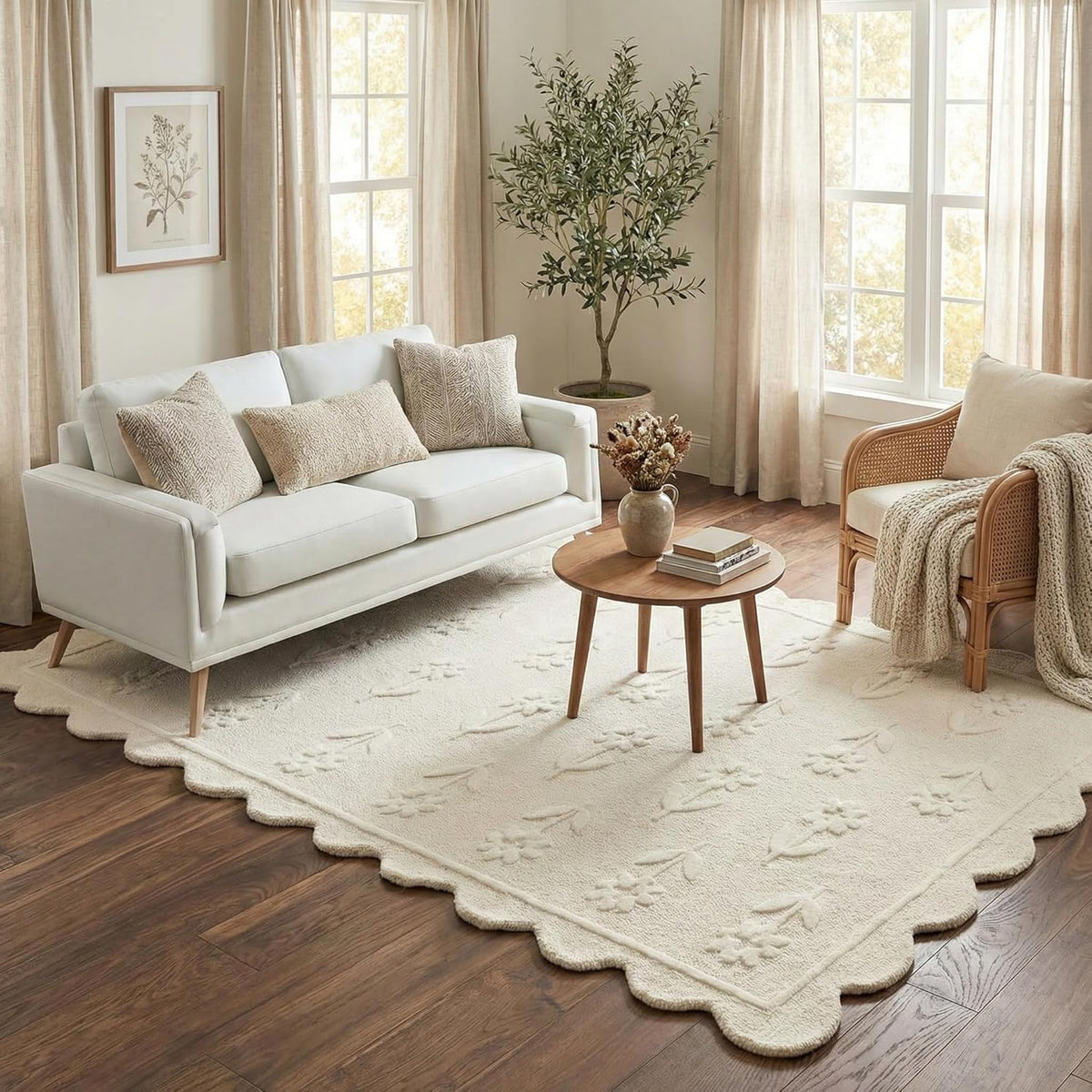 Jessa Scallop Floral Wool Area Rug