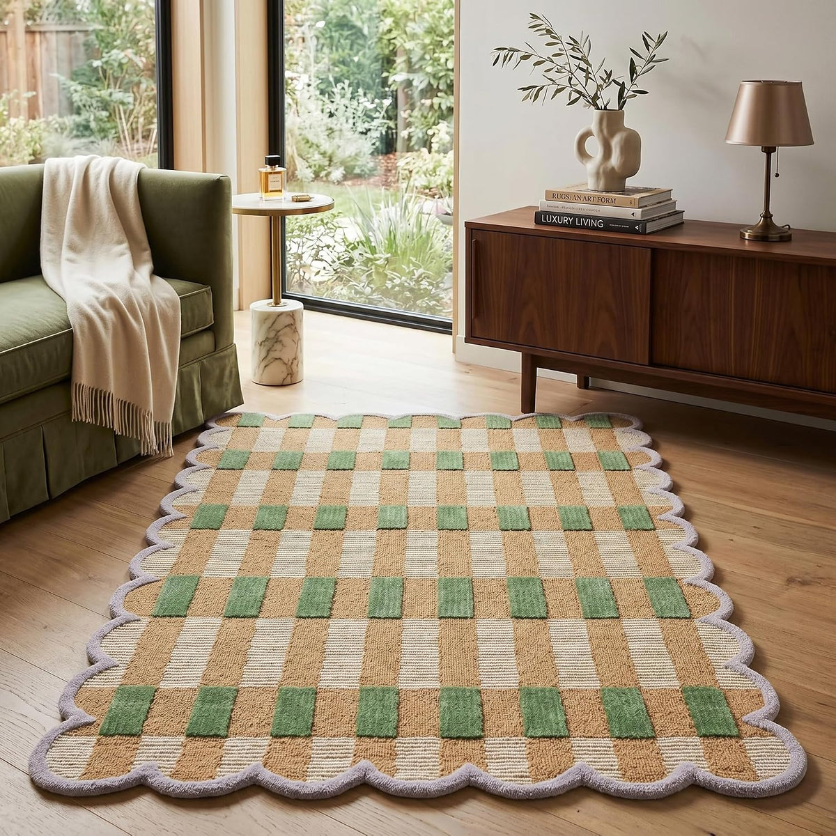 Hand-Tufted Scalloped Plaid Wool Area Rug
